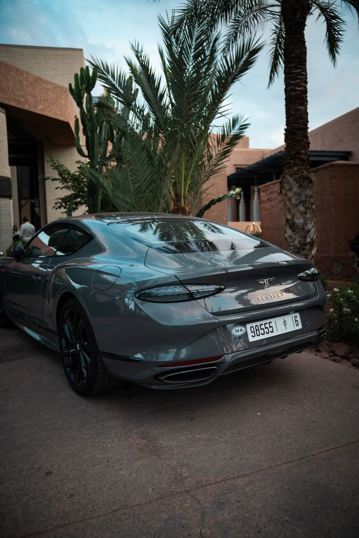 Cars — 2025